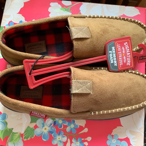 levi strauss memory foam slippers